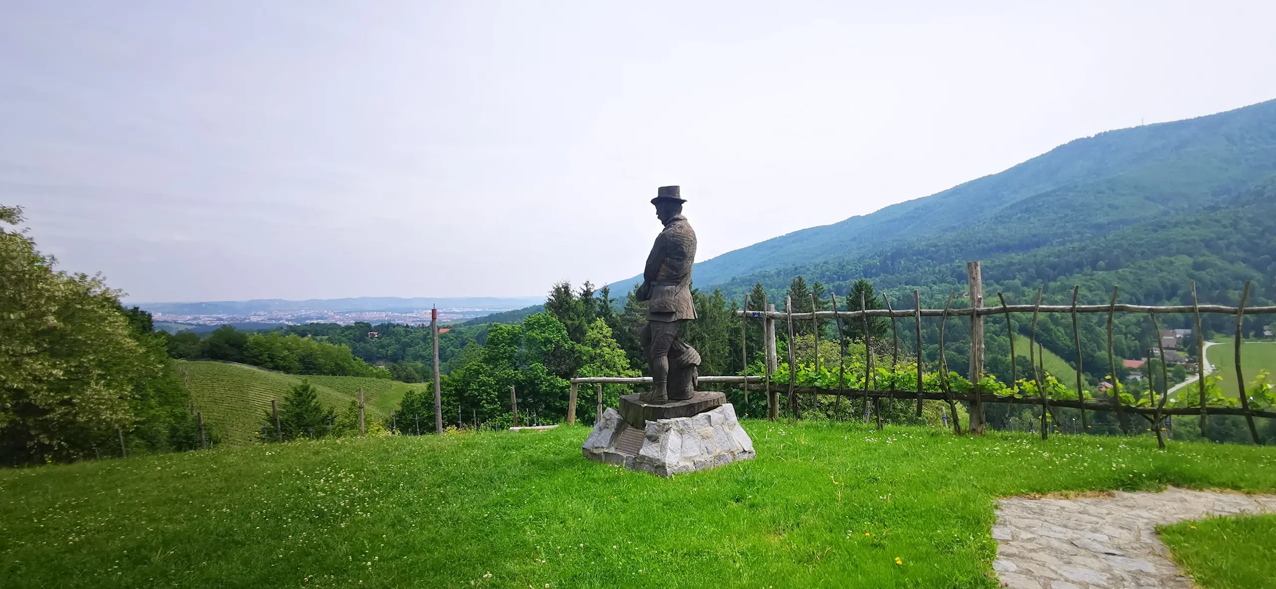 Univerza V Mariboru Fakulteta Za Kmetijstvo In Biosistemske Vede Meranovo Maribor Pohorje Slovenija Slovenia Karmen Razlag 5