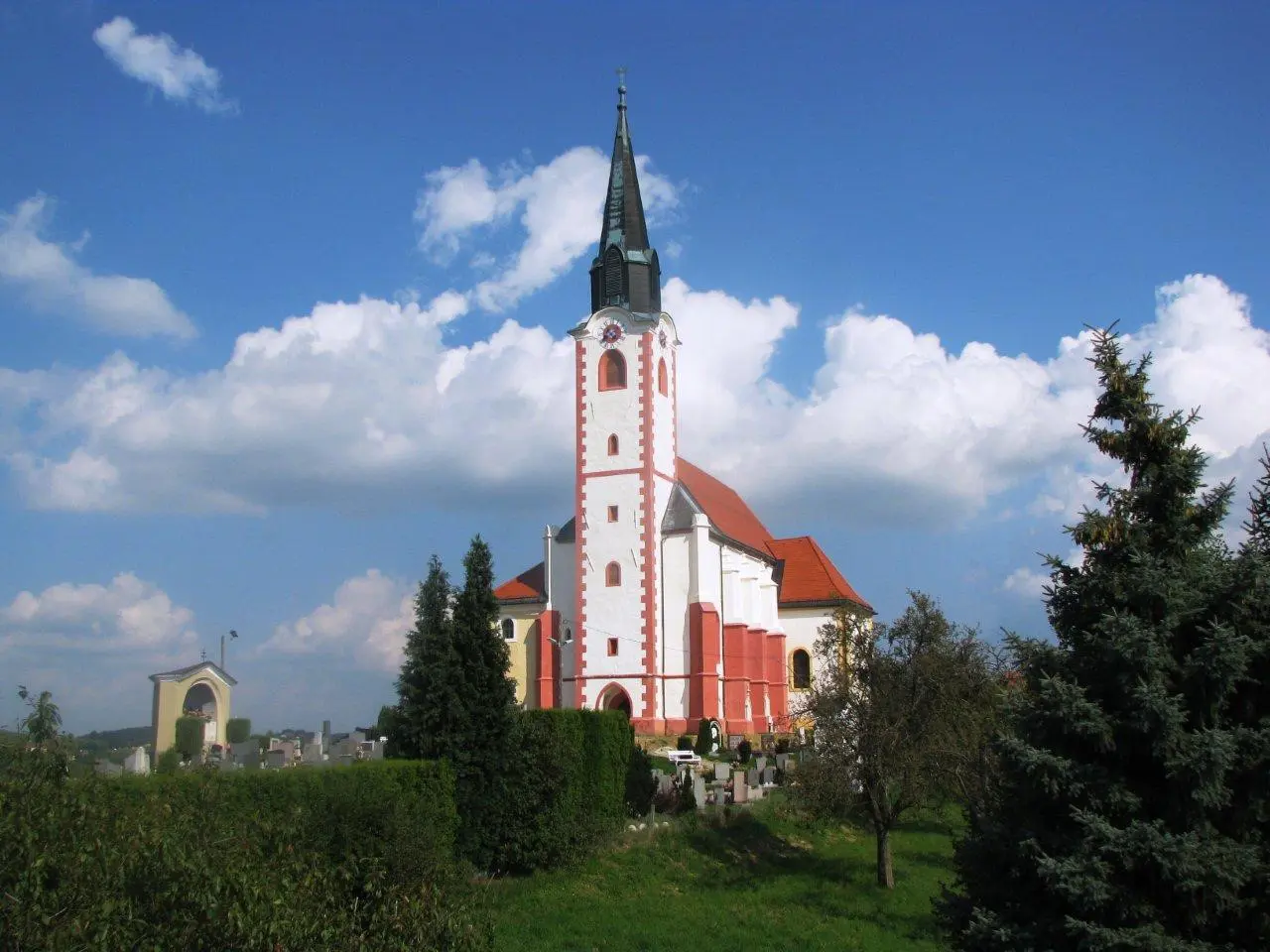 Po Poti Lepot In Dobrot Pohodniska Pot Malecnik Maribor Pohorje Slovenija Oskar Neuvirt