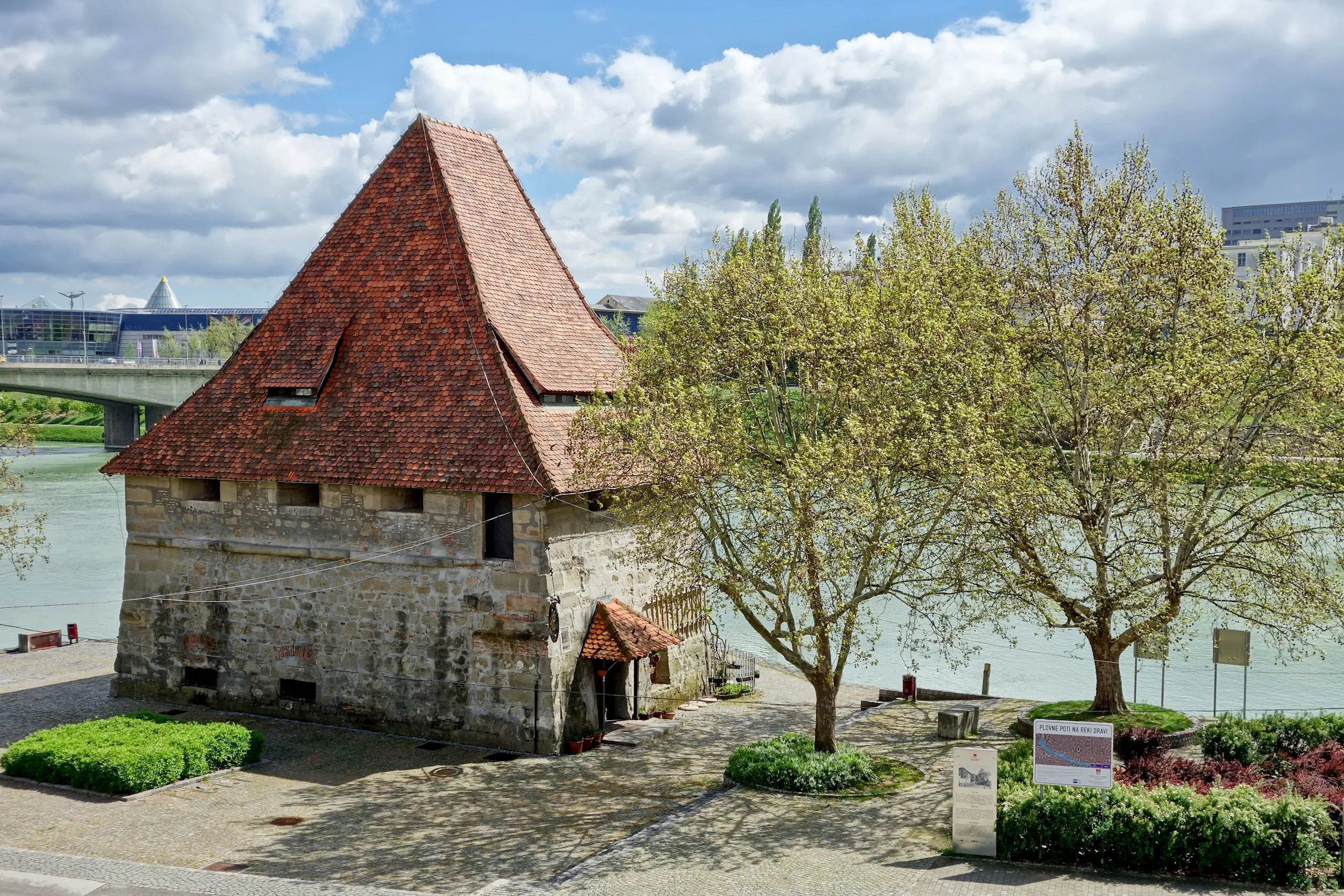 Vodni Stolp Maribor Pohorje Slovenija Slovenia Shutterstock Mino Surkala