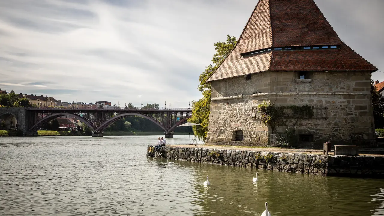 Vinoteka Vodni Stolp Maribor Pohorje Slovenija Slovenia Vid Ponikvar 01