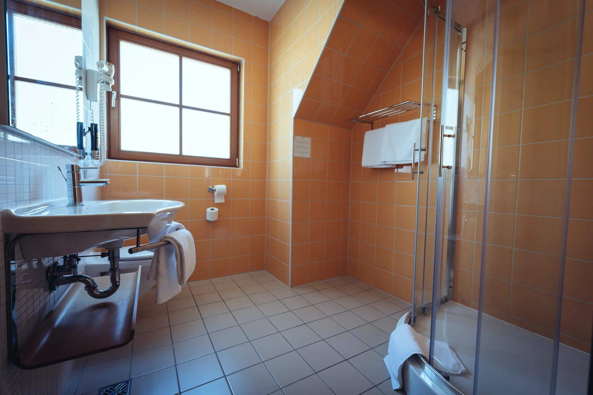 Velika Kopalnica Susilec Za Lase Apartma Videc Big Hair Dryer Pohorjevillageresort Slovenia