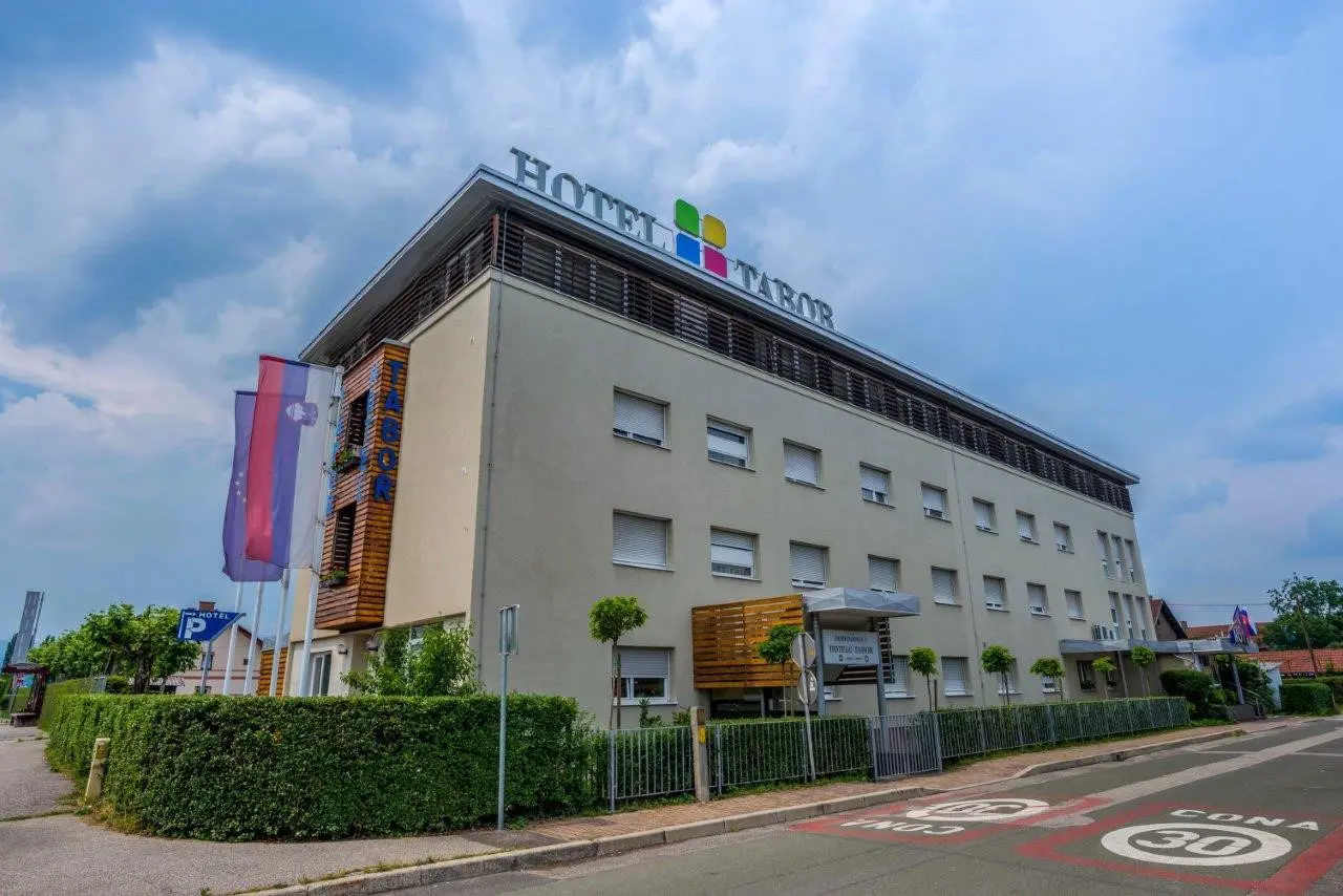 Hotel Tabor Sprednja Stran Outside Maribor Slovenia Slovenija Pohorje Uros Leva