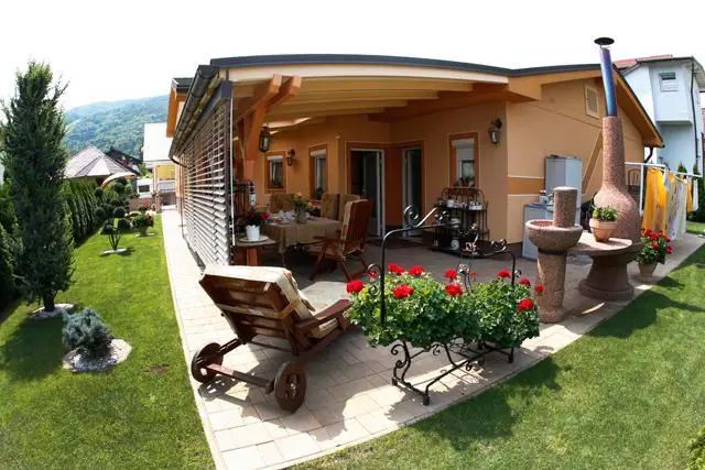 Bed And Breakfast Beros Outside