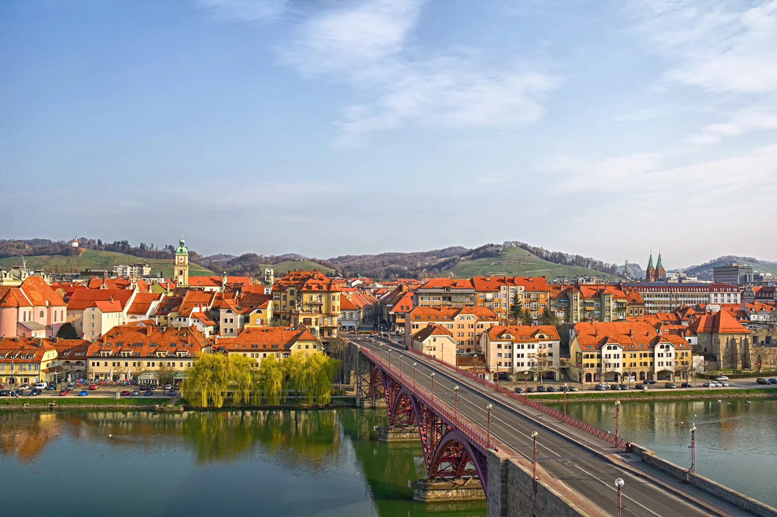 Glavni Most Drava Maribor Pohorje Slovenija Slovenia Shutterstock M Sur