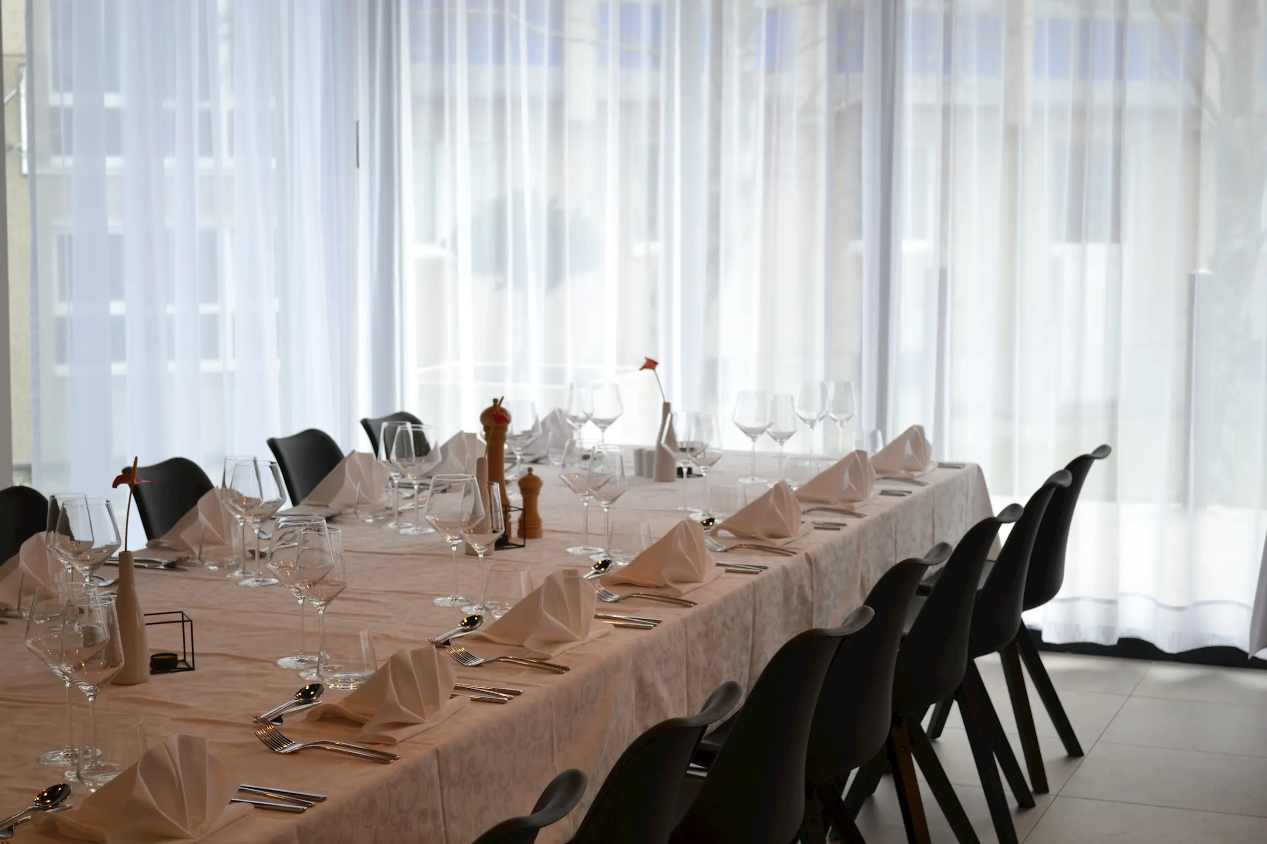 Prestige Restavracija Miza