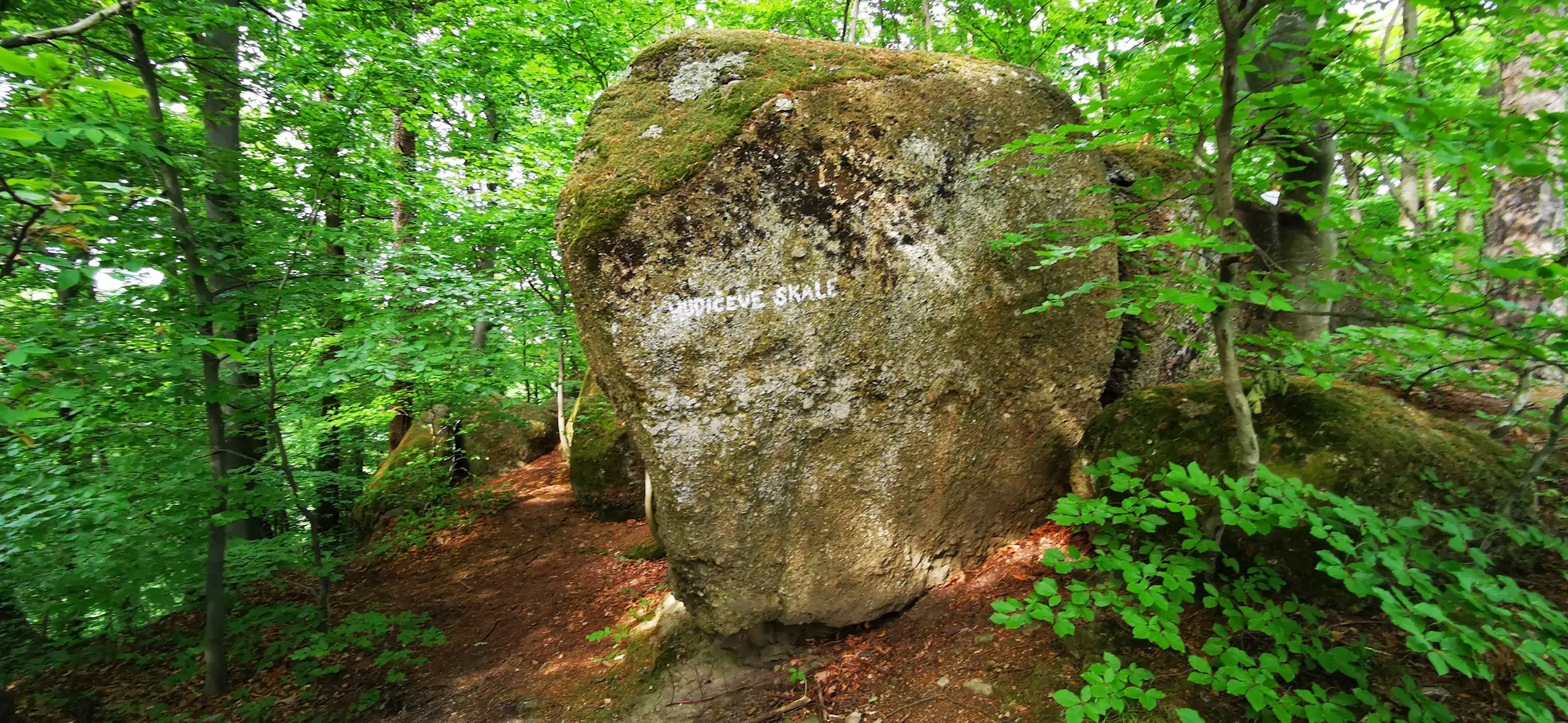 Hudiceve Skale Pohodniska Pot Izletniska Tocka Maribor Pohorje Slovenija Slovenia Karmen Razlag 20
