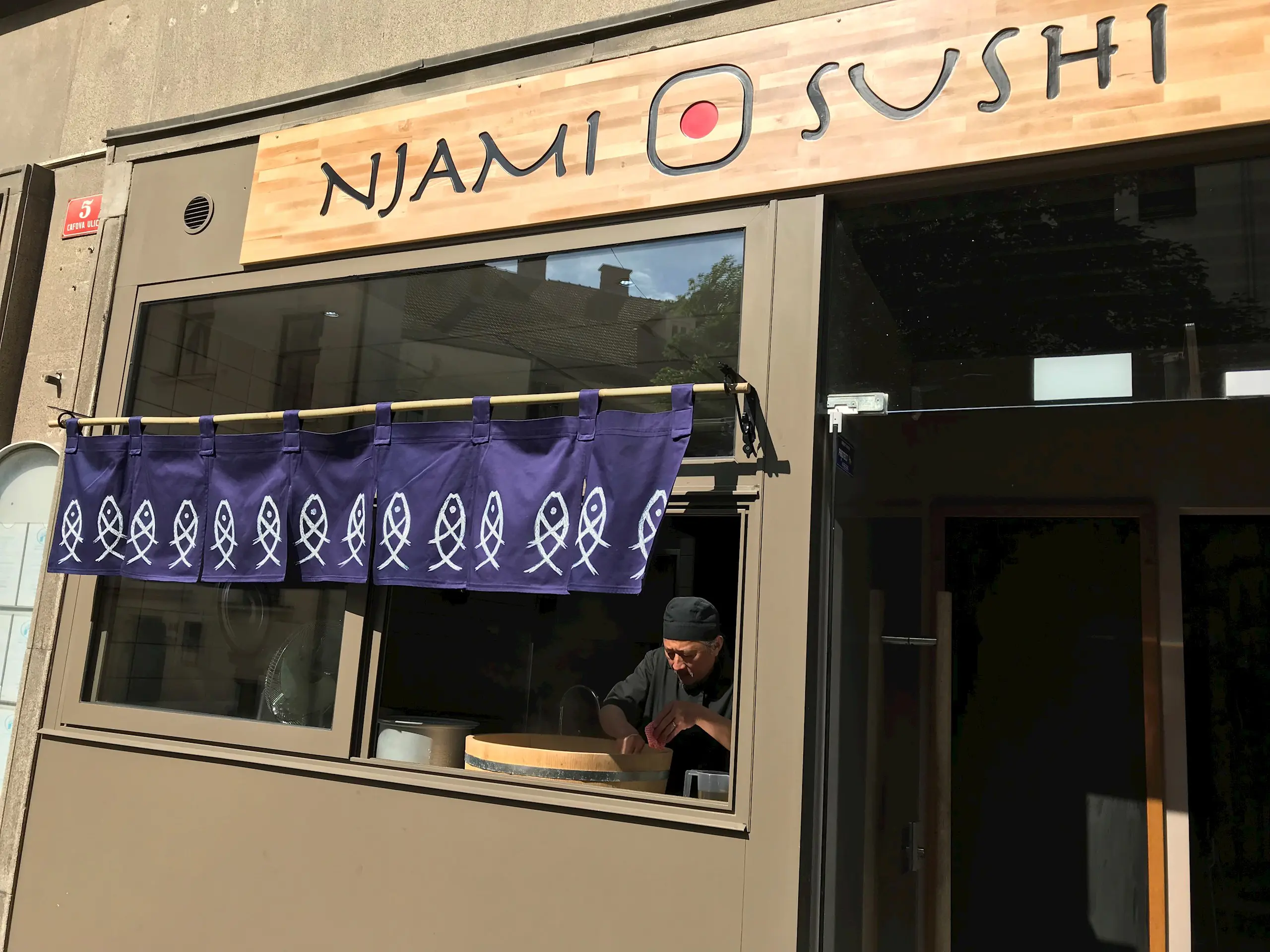 Njami Sushi