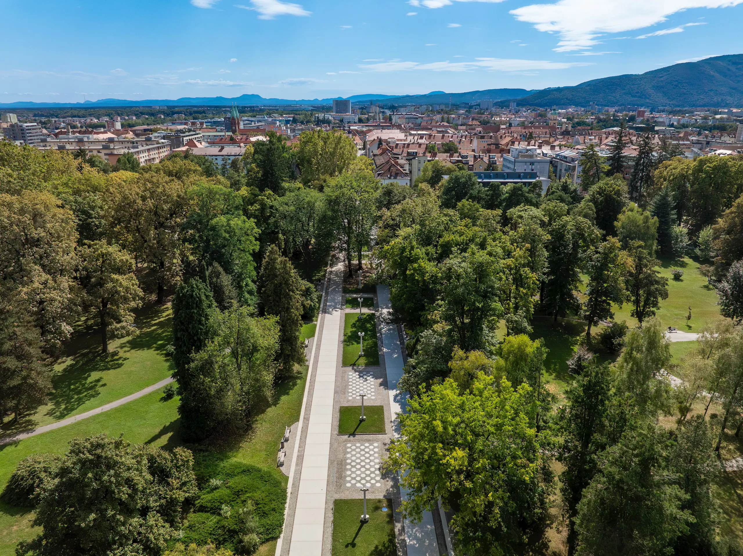Mestni Park Promenada Maribor Pohorje Slovenia Slovenia Drazen Stader Produkcija Studio Dji 0504
