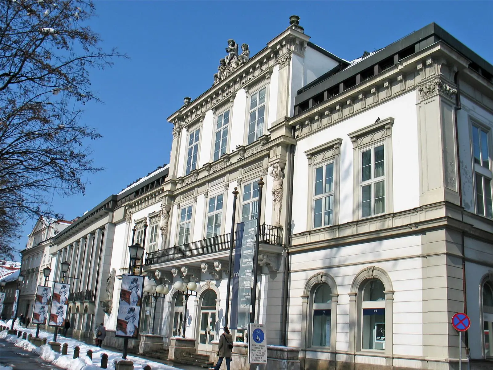 Slovensko Narodno Gledalisce Maribor1 Slovenia Slovenija Maribor Pohorje Marko Petrej