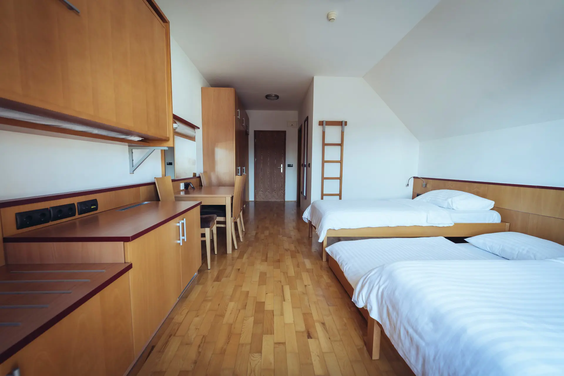 Velike Sobe Za 4 Big Rooms For 4 Forest Hotel Videc Pohorjevillageresort Hocko Pohorje Slovenia