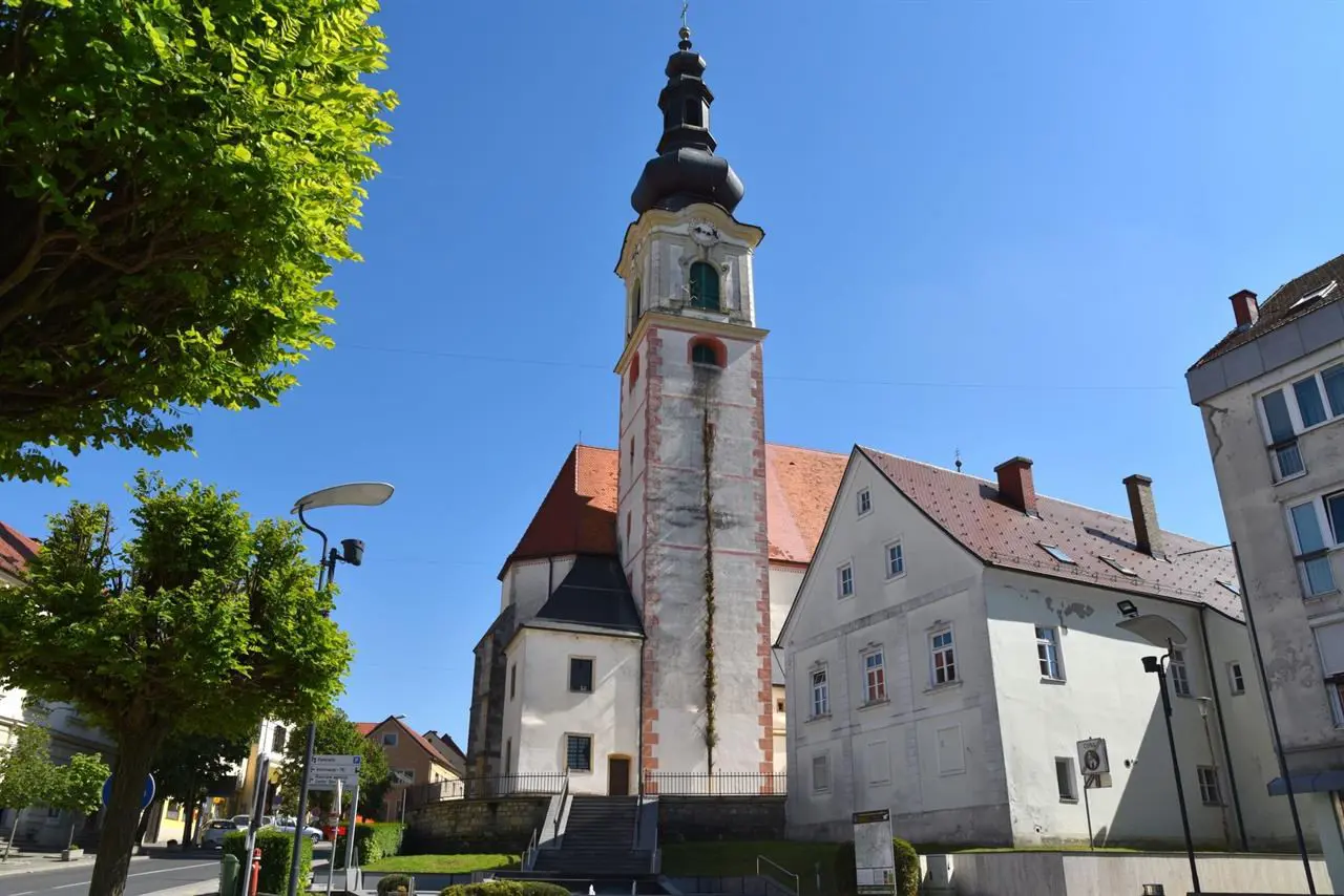 Cerkev Sveti Lenart