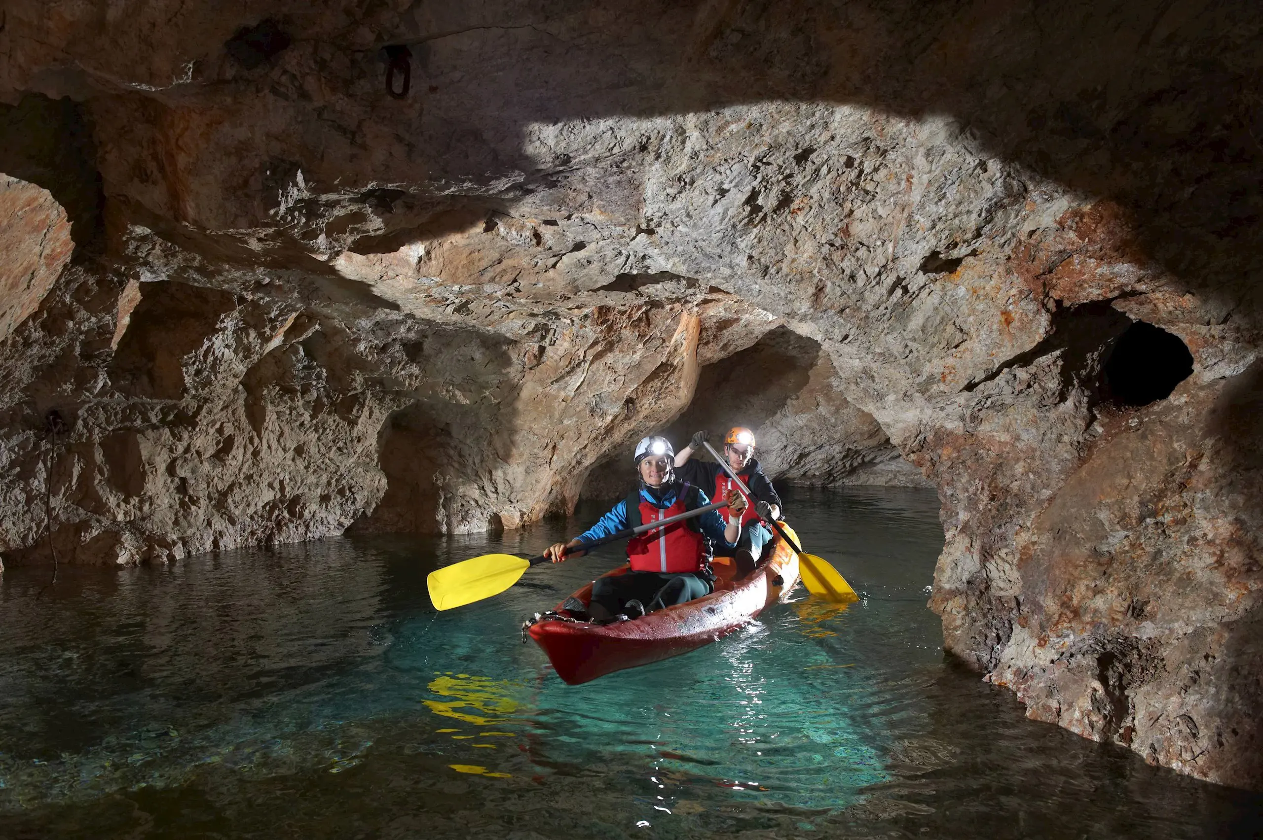 Peca Kayak Undergorund