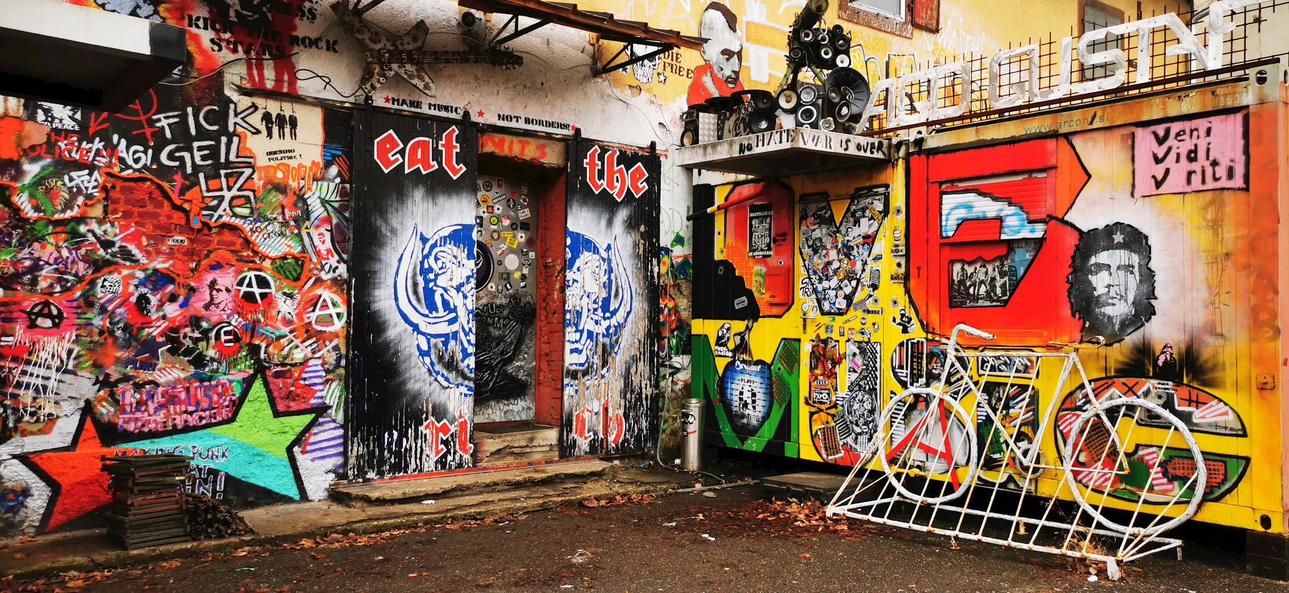 Mariborski Grafiti Maribor Slovenija Slovenia Karmen Razlag 9