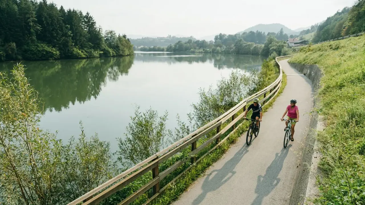 01 Drava Bike Sam Strauss Fotografie 353Fe568217A4Ecd8F2727F818D6534E