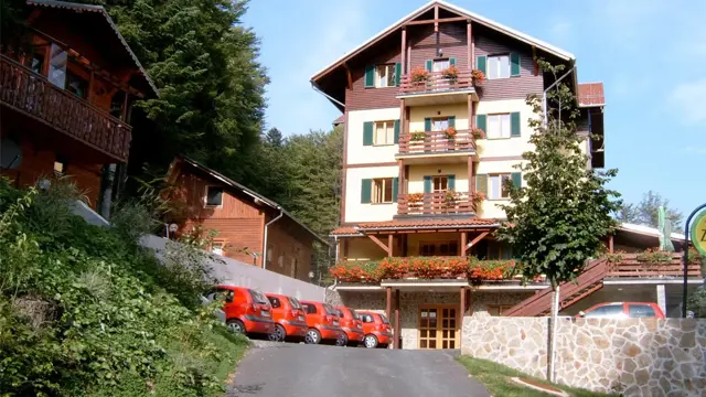 Hotel Zarja